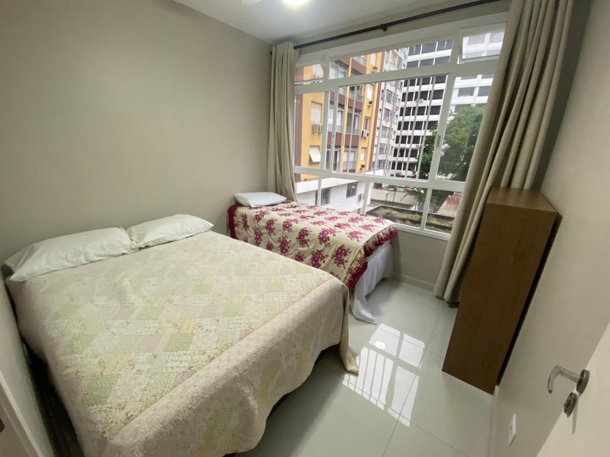 Apartamento Frente Mar Gonzaga 3 *