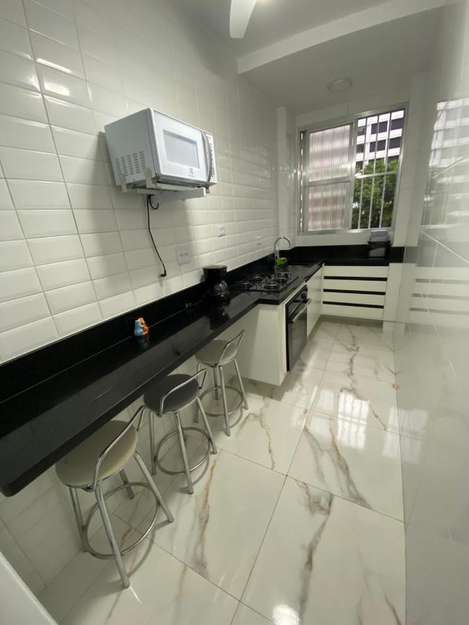 Apartamento Frente Mar Gonzaga 3 *
